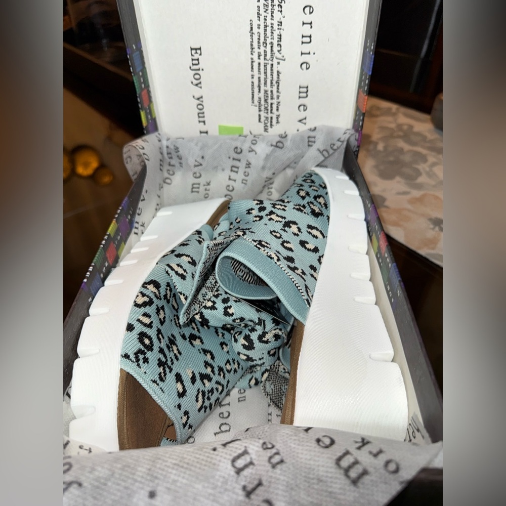BERNIE MEV NY VENTI FREESIA BLUE LEOPARD PRINT LARGE BOW WEDGE HEEL - SIZE 40/9 - Picture 11 of 12